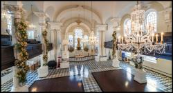 Chancel, nave, and balcony of St. Paul's Chapel