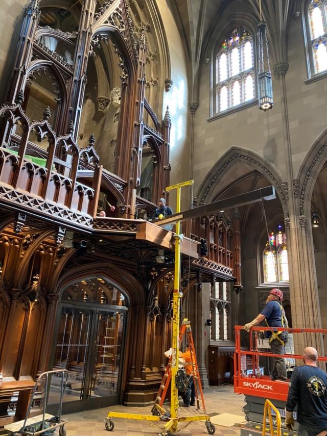 Organ installation