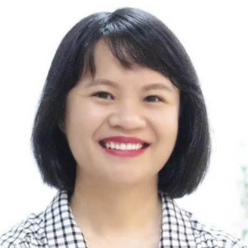Crystal Thi Thao Nguyen headshot