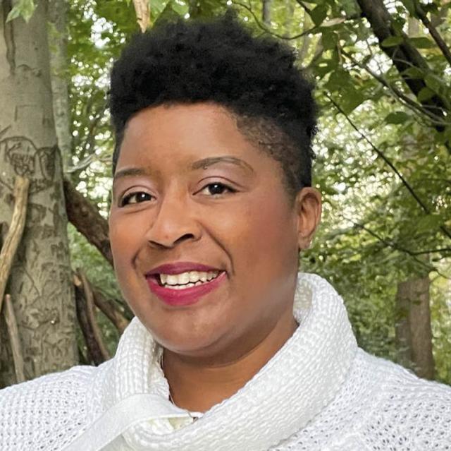 Shaunna Payne Gold headshot