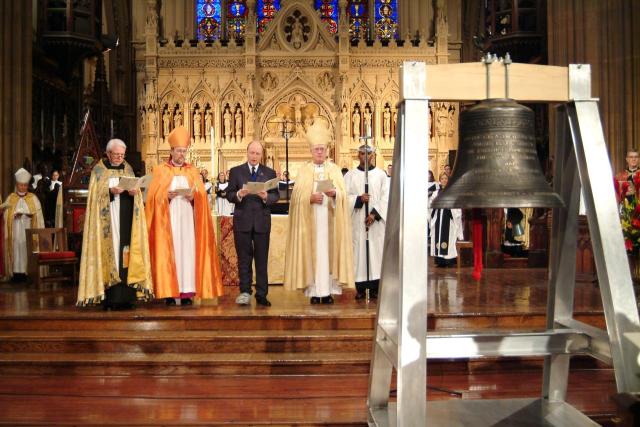 Trinity Church receives the Bell of Hope from the Mayor of London and the Archbishop of Canterbury, September 2002. Photo: Leo Sorel