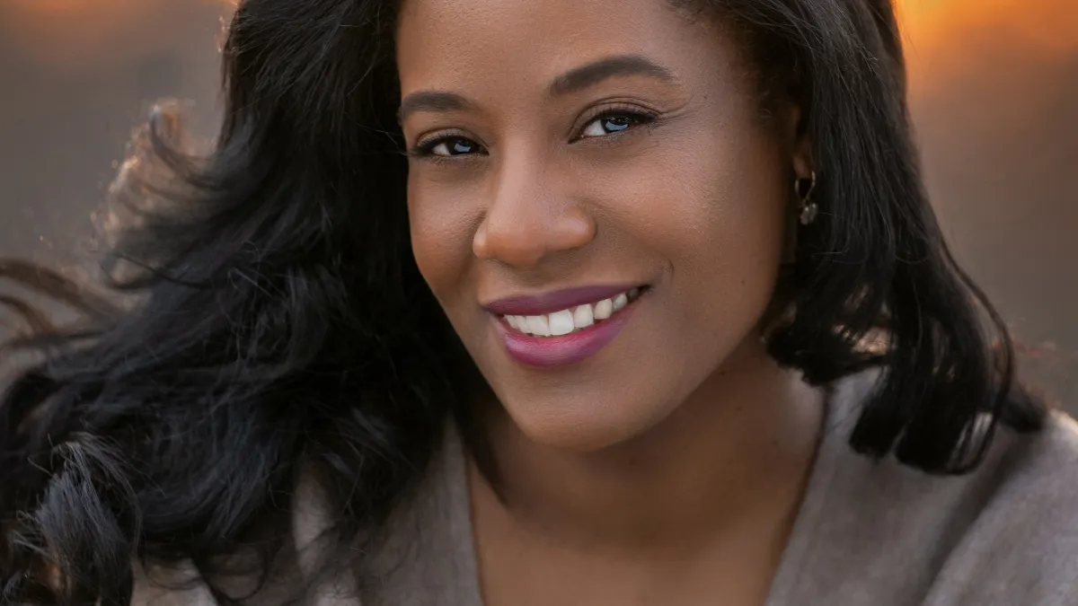 Sonya Headlam 