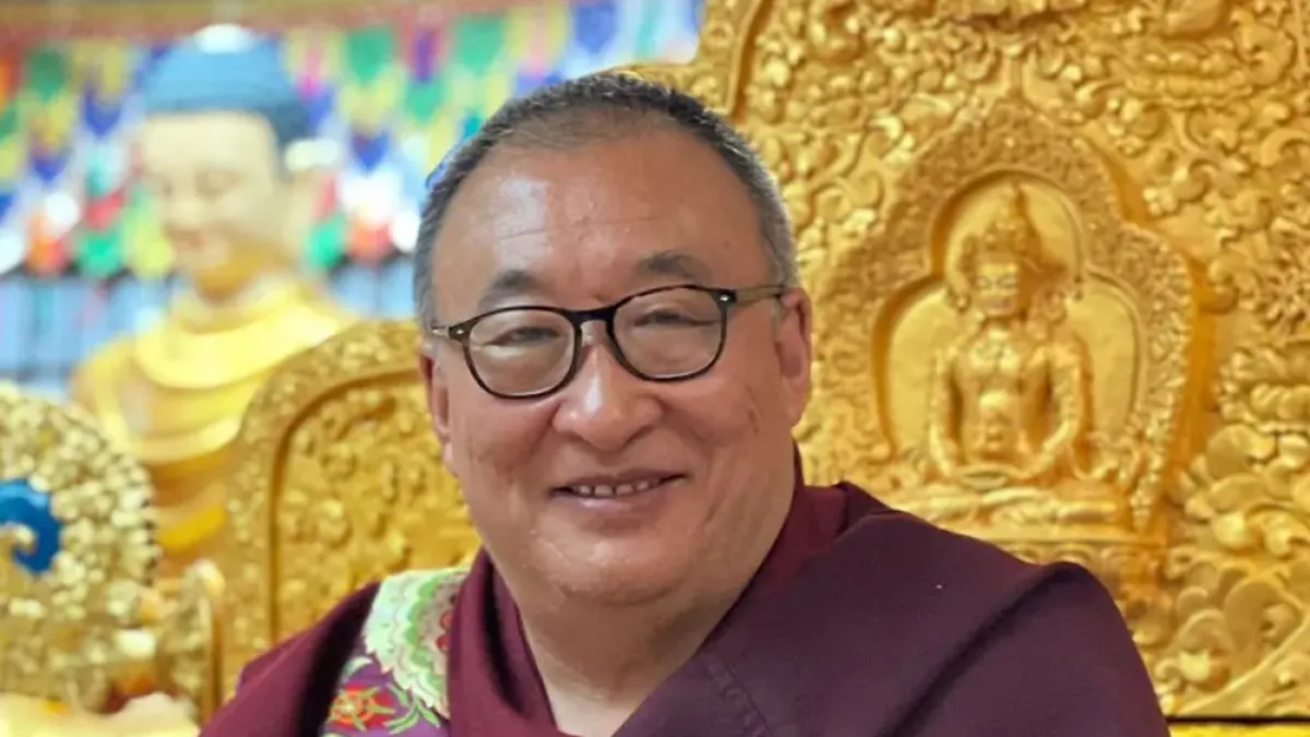 Tibetan Buddhist master Shar Khentrul Rinpoche Jamphel Lodrö