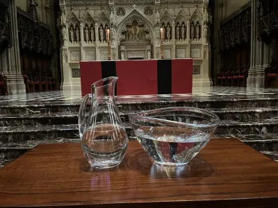 Maundy Thursday Symbolic Elements