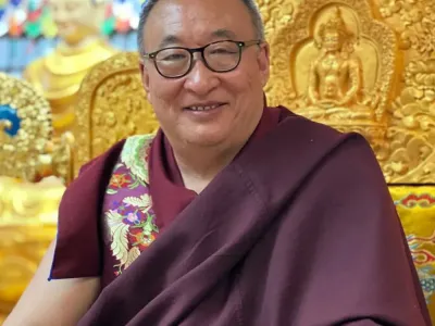 Tibetan Buddhist master Shar Khentrul Rinpoche Jamphel Lodrö