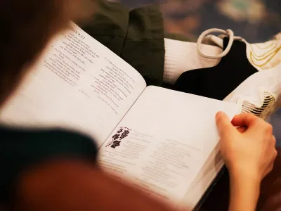 Young adults bible study_1000x1000